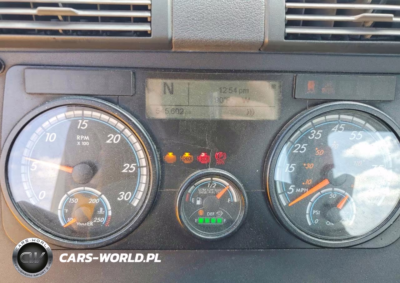 2019 Freightliner Cascadia 125 Semi Truck VIN:3AKJGEDV1KDKH1926 - 9