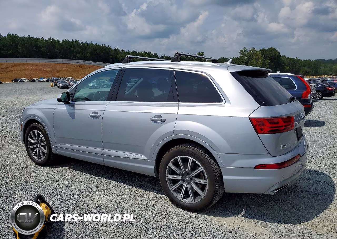 2017 Audi Q7 Premium Plus VIN:WA1LHAF73HD047909 - 2