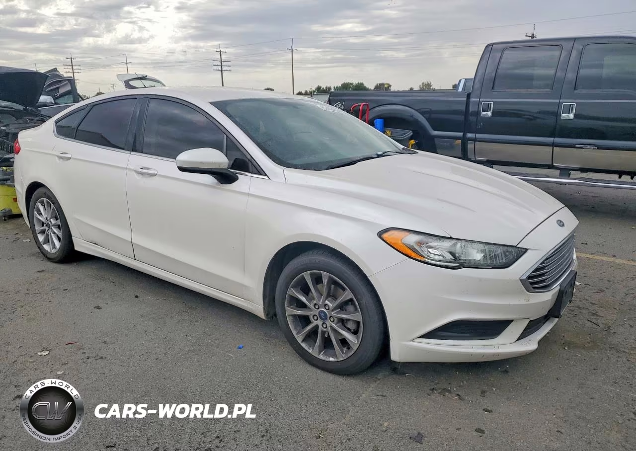 2017 Ford Fusion Se VIN:3FA6P0HD1HR257733 - 4