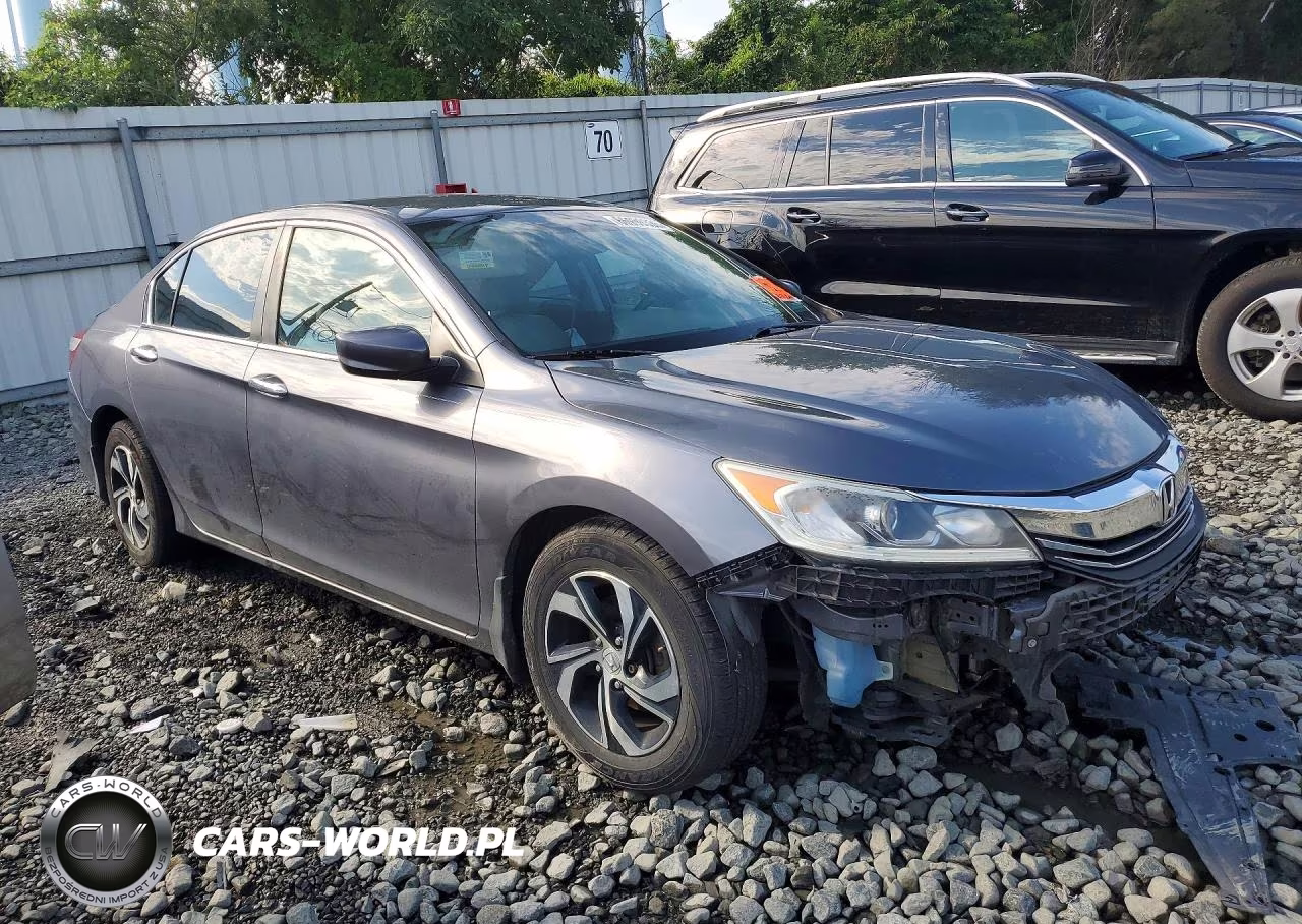2017 Honda Accord Lx VIN:1HGCR2F32HA139439 - 4
