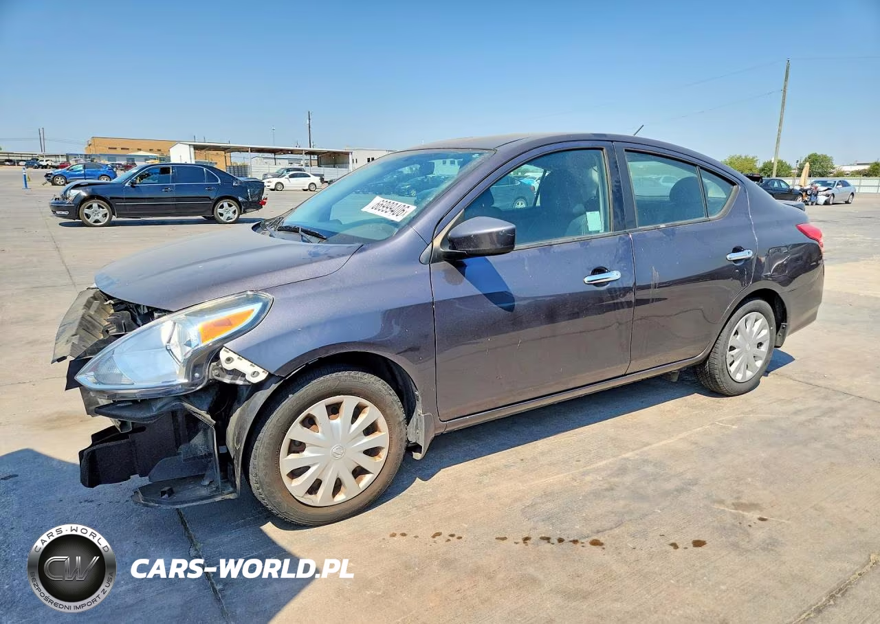 2015 Nissan Versa 1.6 Sv – zdjęcie 1 z 12