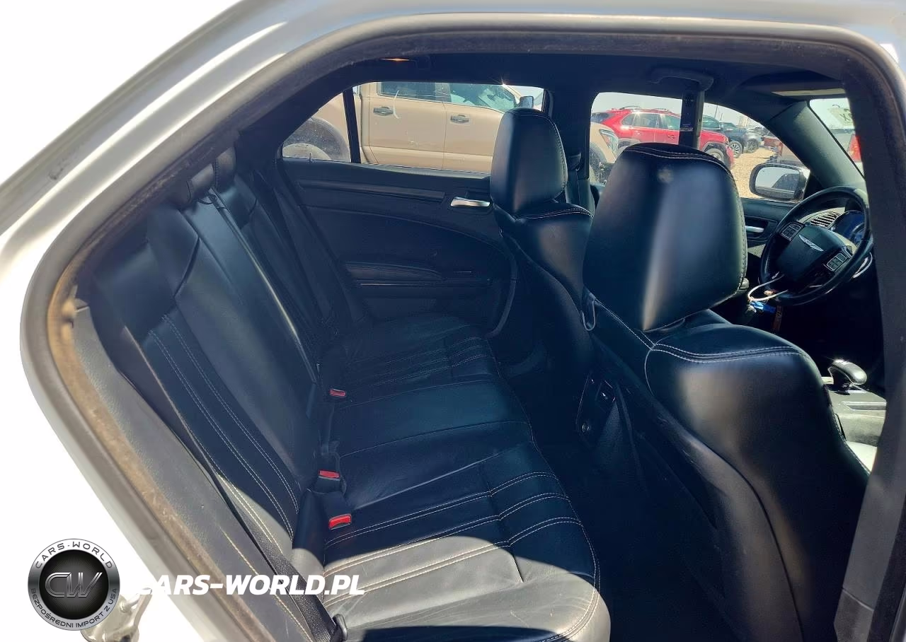 2013 Chrysler 300 S VIN:2C3CCABG5DH708271 - 10