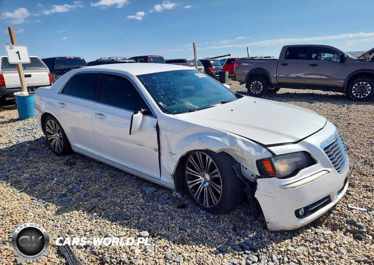 2013 Chrysler 300 S VIN:2C3CCABG5DH708271 - 4