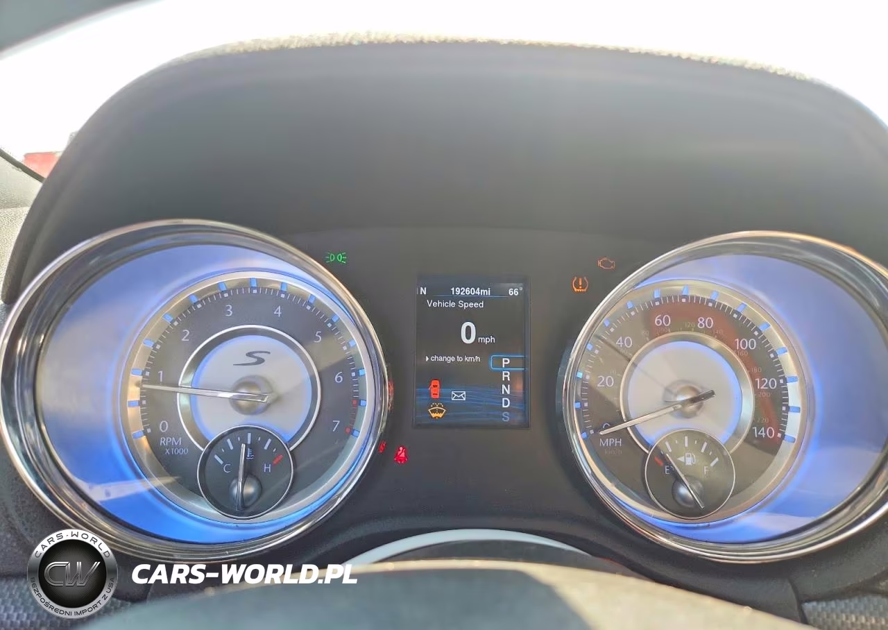2013 Chrysler 300 S VIN:2C3CCABG5DH708271 - 9