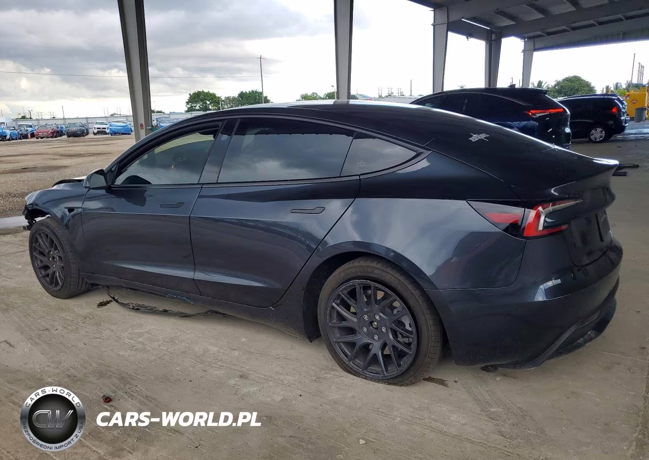 2026 Tesla Model 3 VIN:5YJ3E1EAXTF189915 - 2