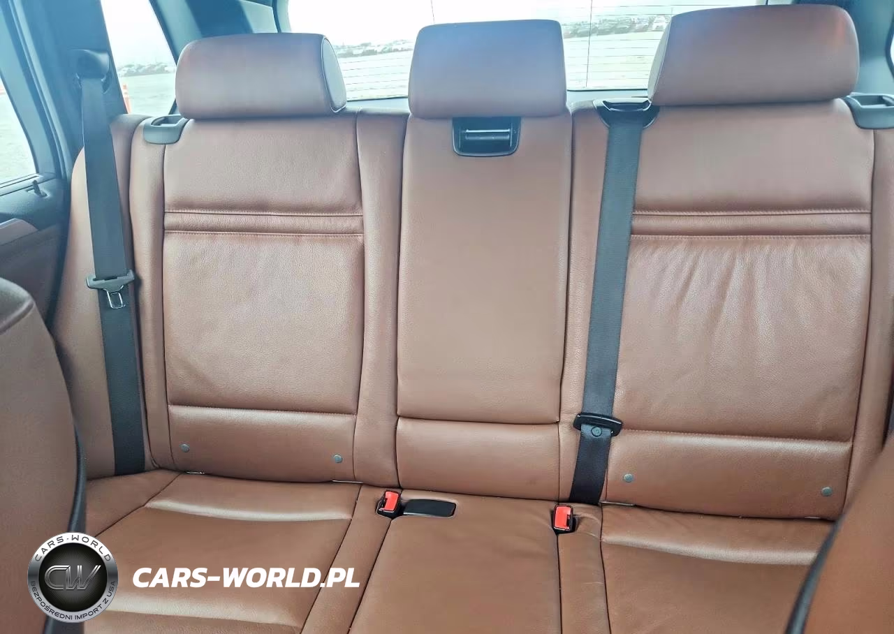 2013 BMW X5 xDrive50I VIN:5UXZV8C54D0C14978 - 10