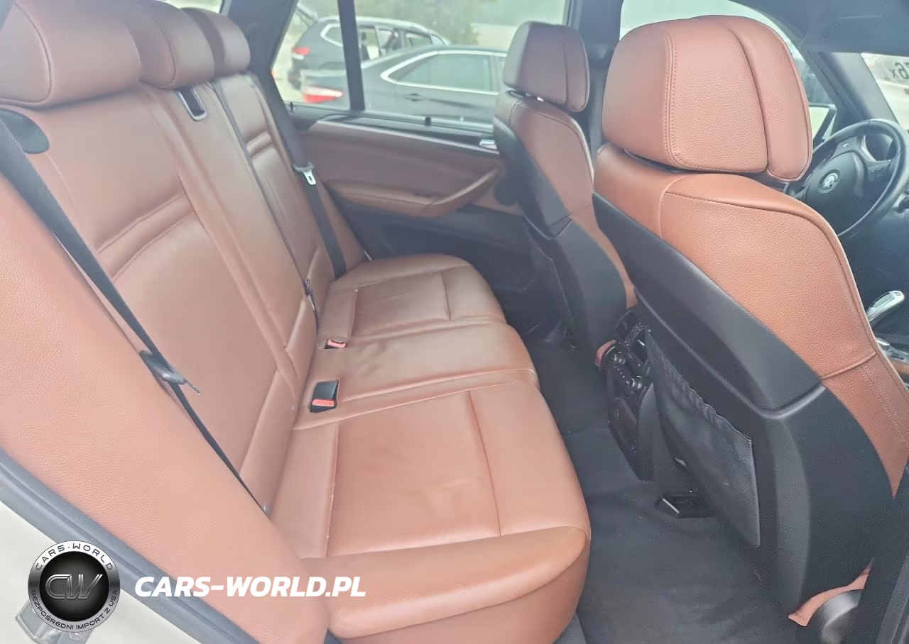 2013 BMW X5 xDrive50I VIN:5UXZV8C54D0C14978 - 11