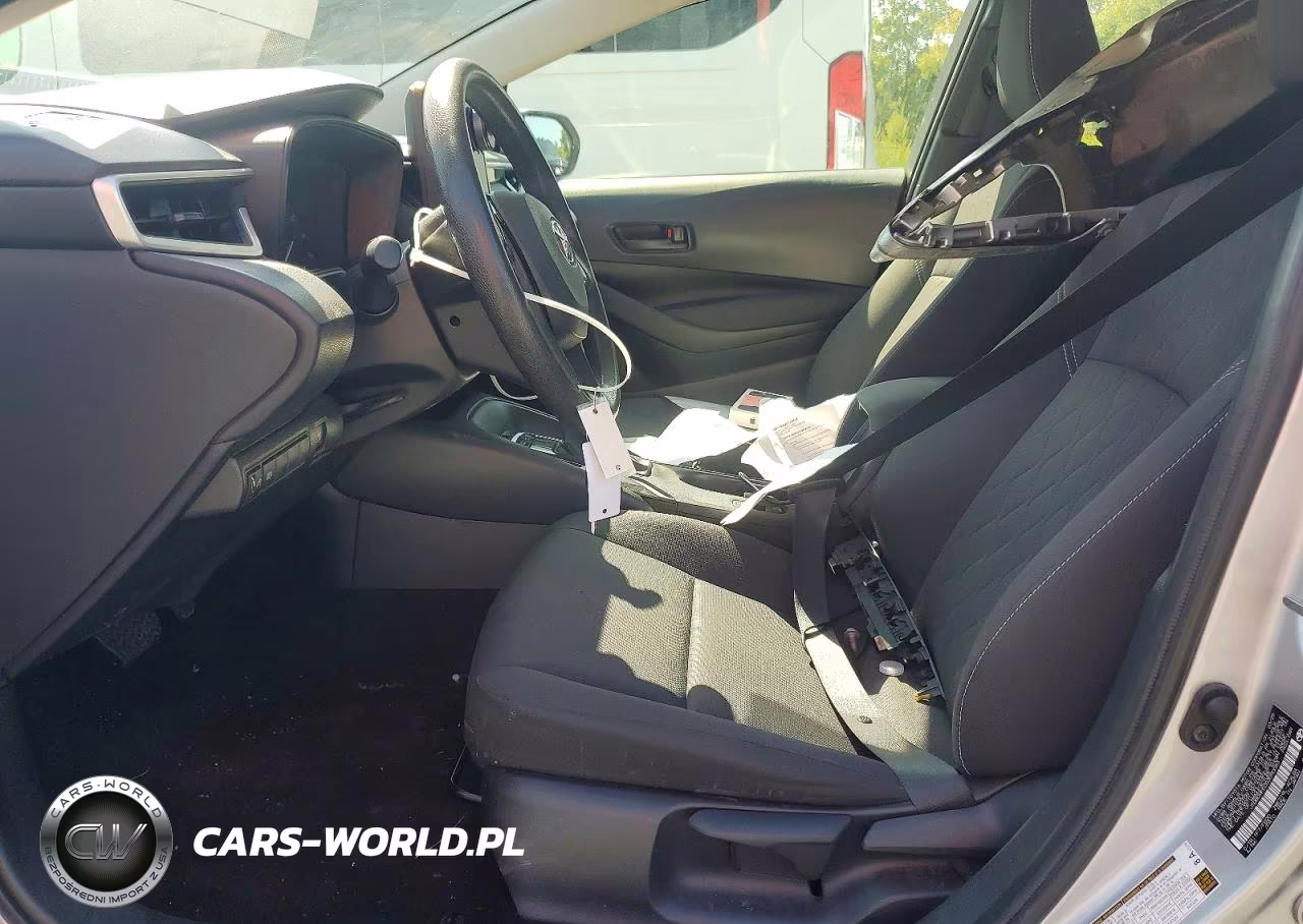 2025 Toyota Corolla Hybrid Le VIN:JTDBCMFE0S3090083 - 7