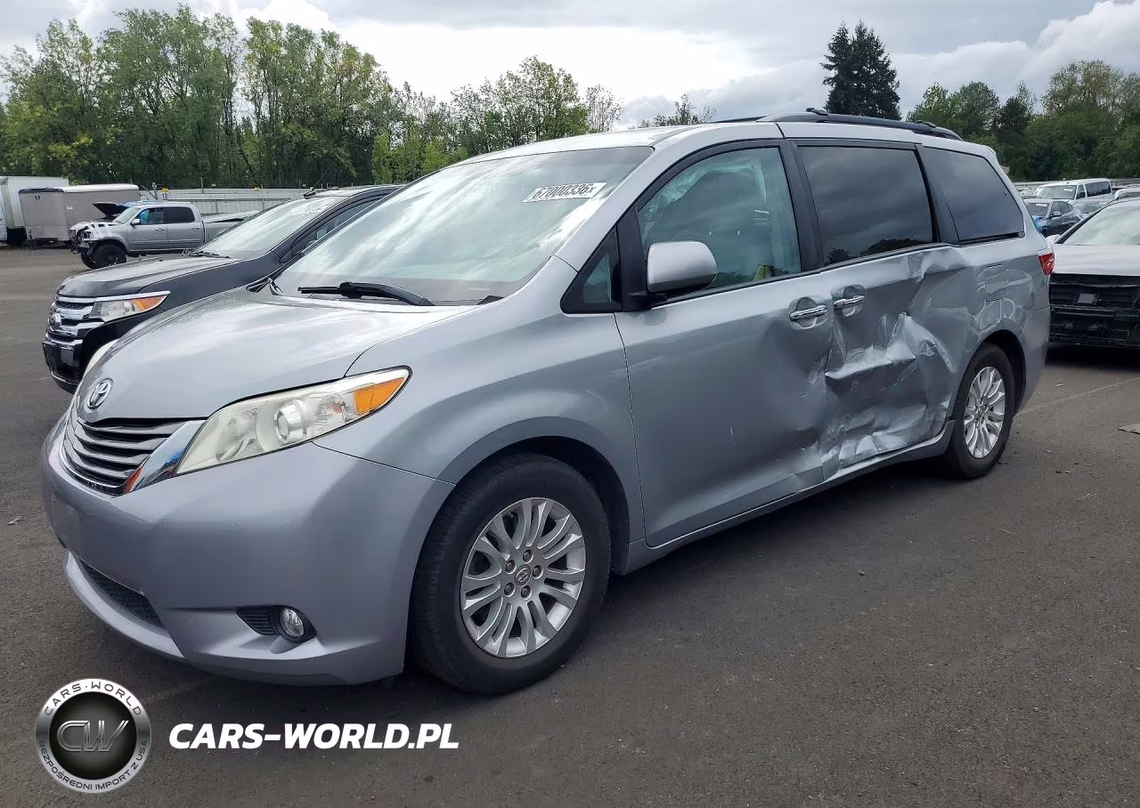 2017 Toyota Sienna Xle 8-Passenger