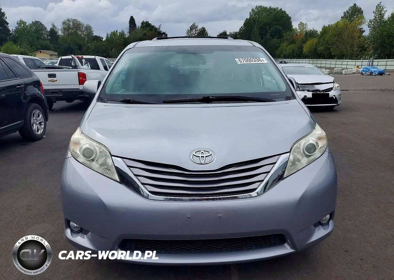 2017 Toyota Sienna Xle 8-Passenger VIN:5TDYZ3DCXHS826412 - 5