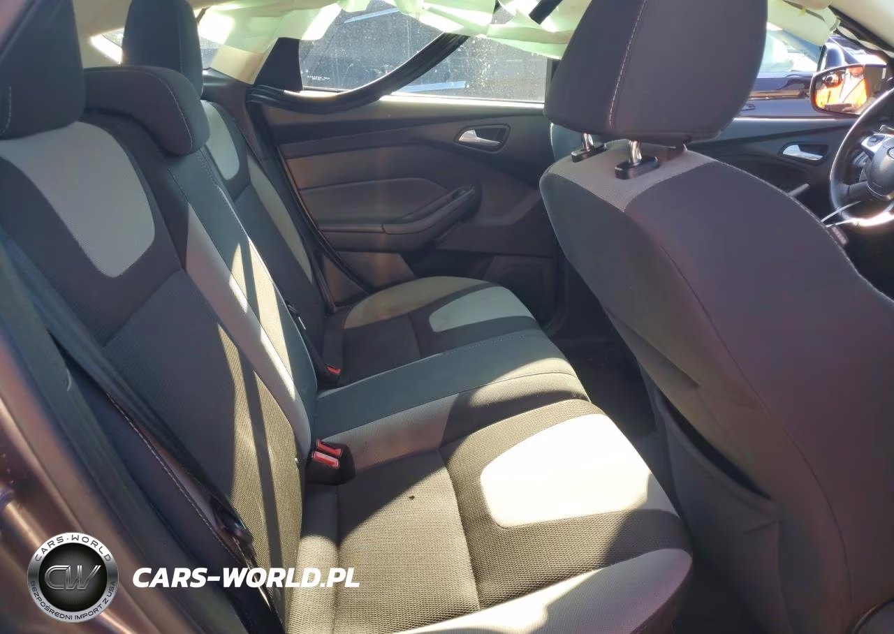 2012 Ford Focus Se VIN:1FAHP3K28CL464516 - 10