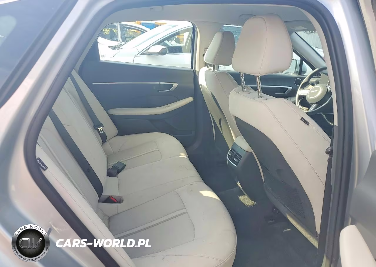 2026 Hyundai Sonata Hybrid Blue VIN:KMHL24JJ2TA142480 - 10