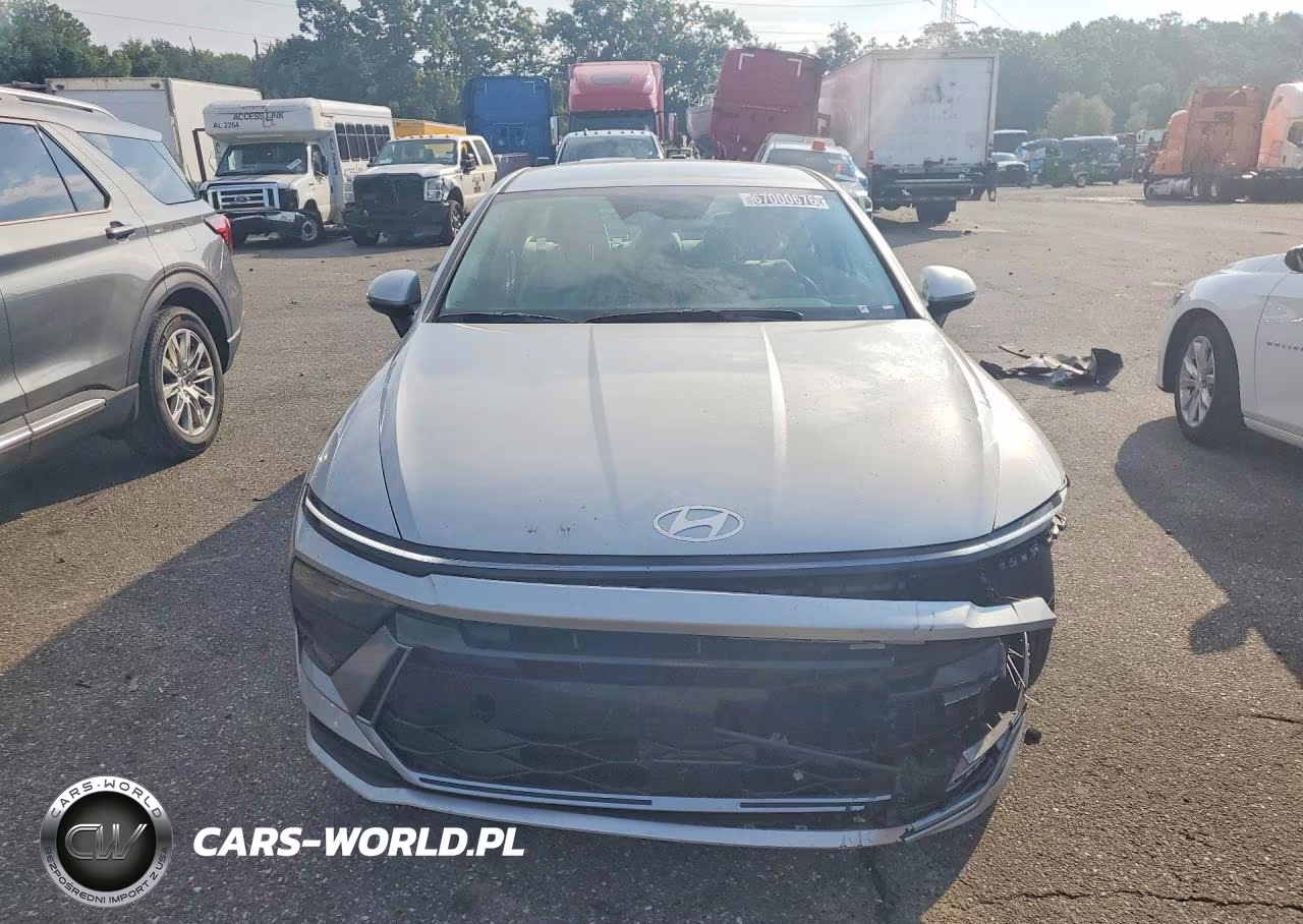 2026 Hyundai Sonata Hybrid Blue VIN:KMHL24JJ2TA142480 - 5