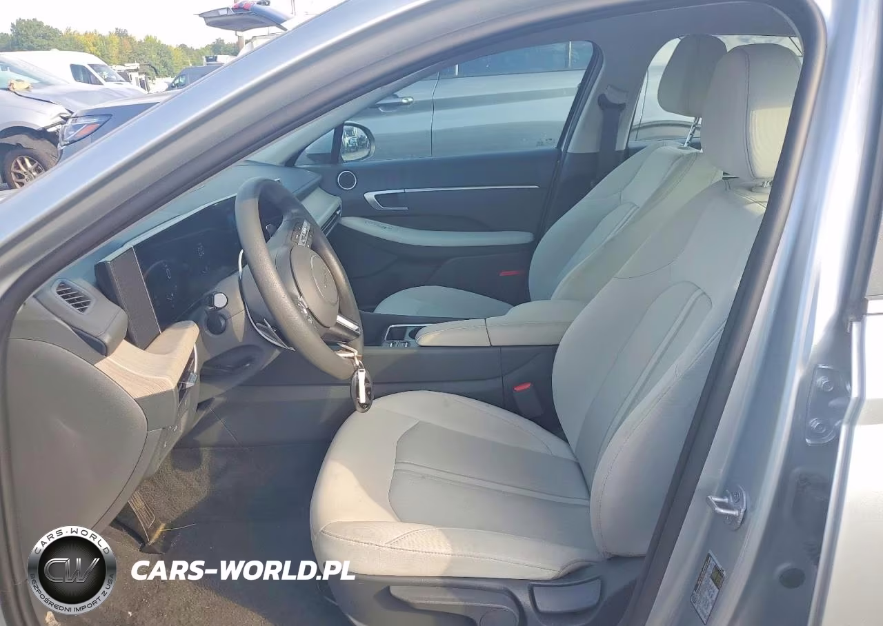 2026 Hyundai Sonata Hybrid Blue VIN:KMHL24JJ2TA142480 - 7