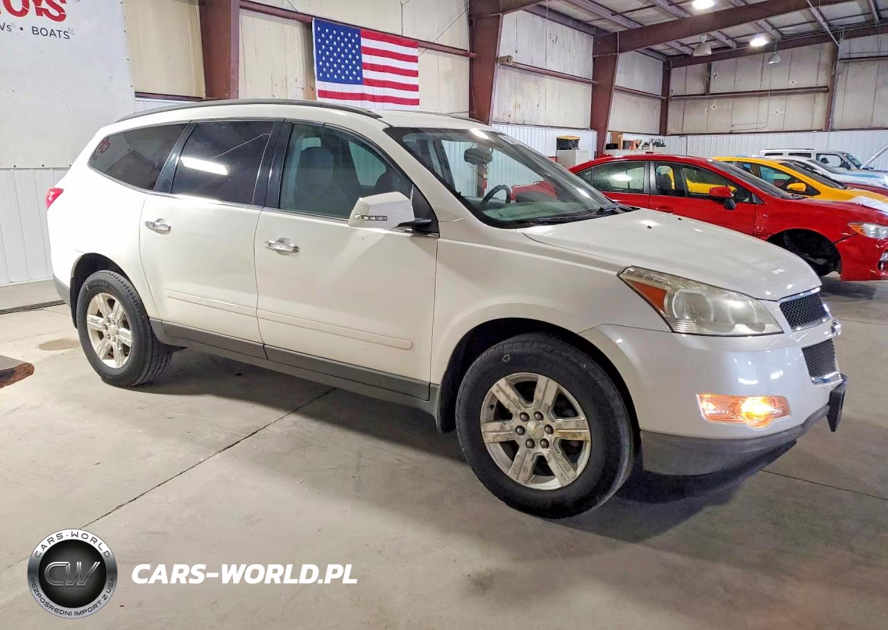 2011 Chevrolet Traverse Lt VIN:1GNKRGED7BJ290700 - 4