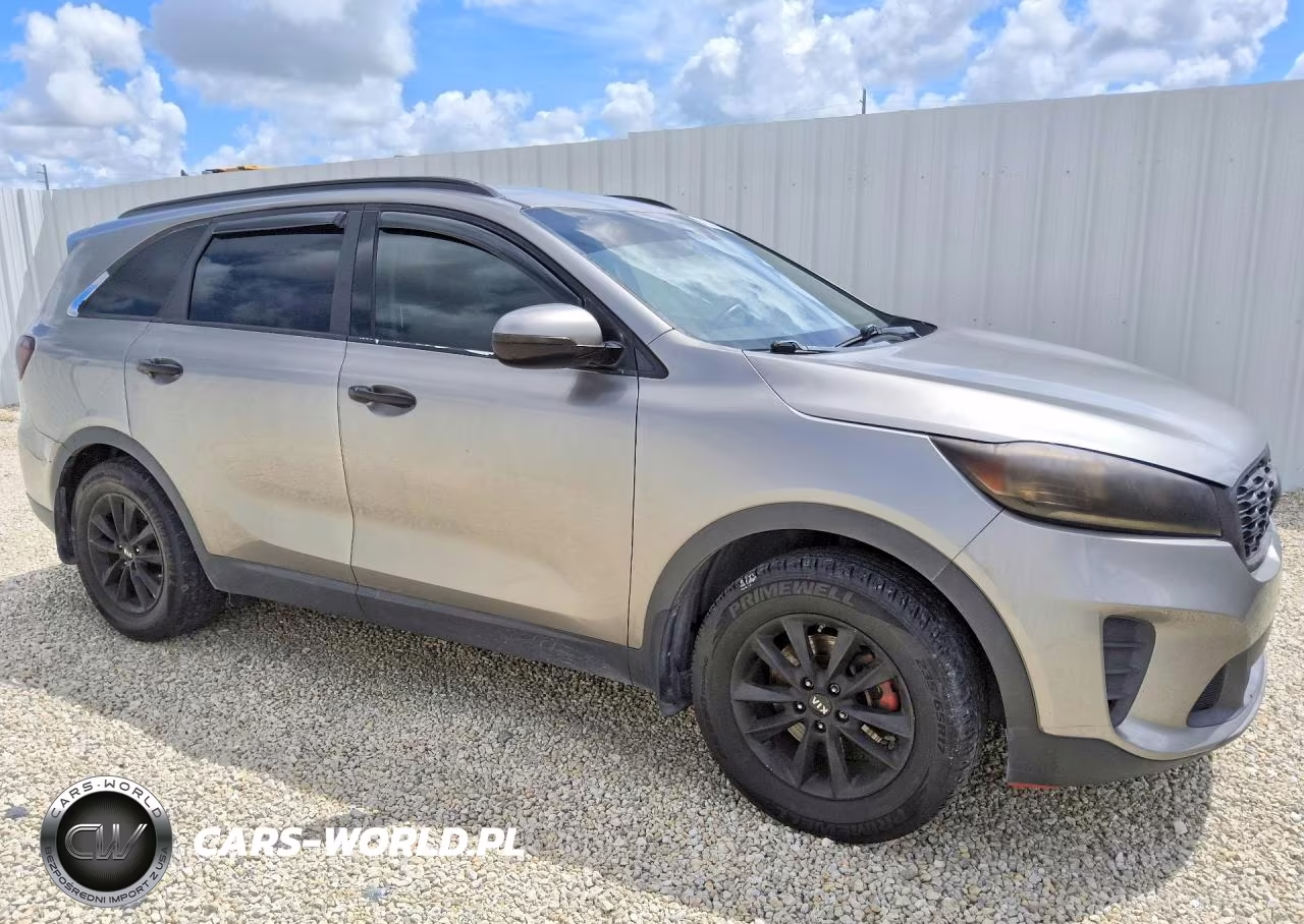 2019 Kia Sorento Lx VIN:5XYPG4A3XKG531682 - 4