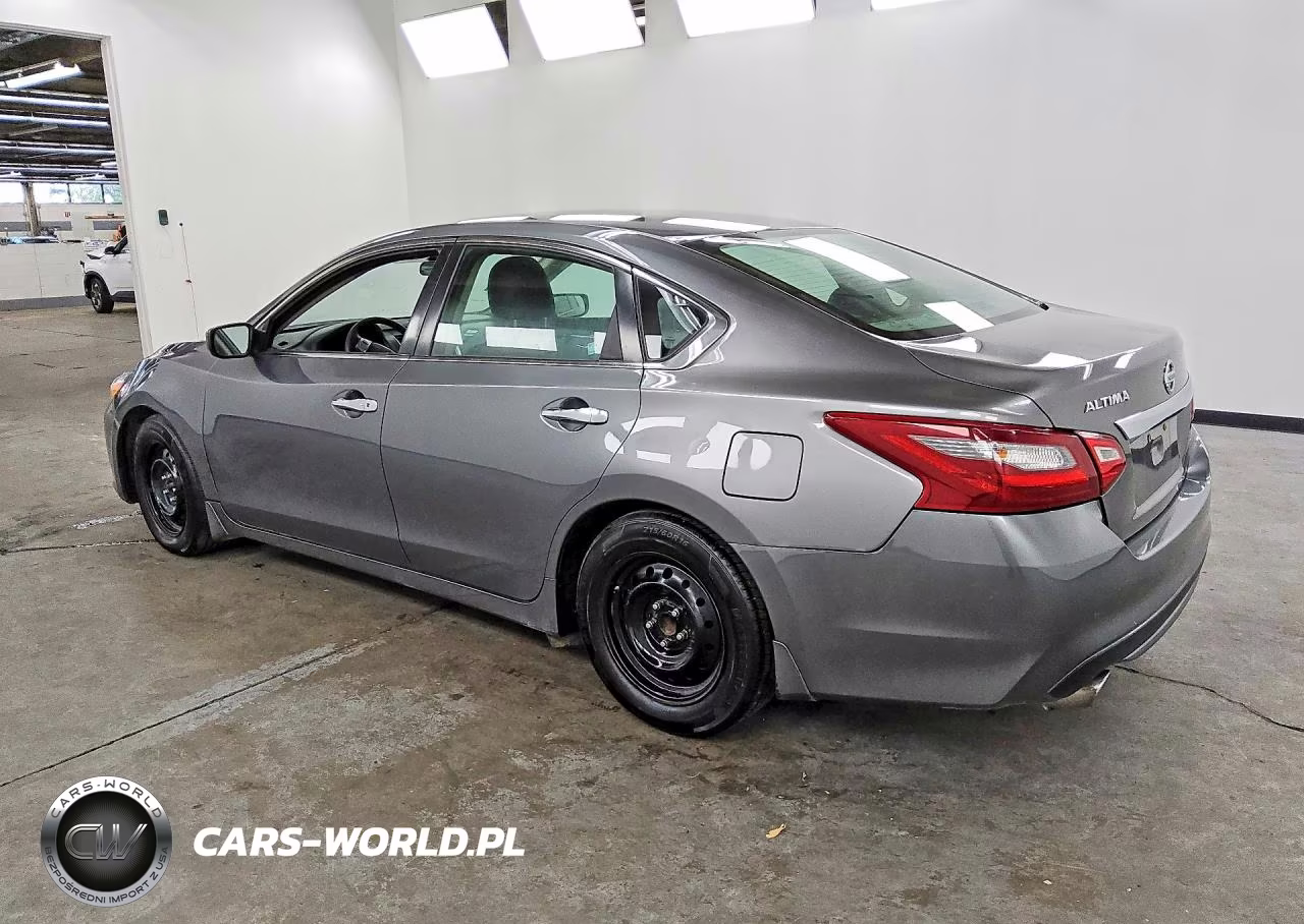 2018 Nissan Altima 2.5 S VIN:1N4AL3AP2JC139741 - 2