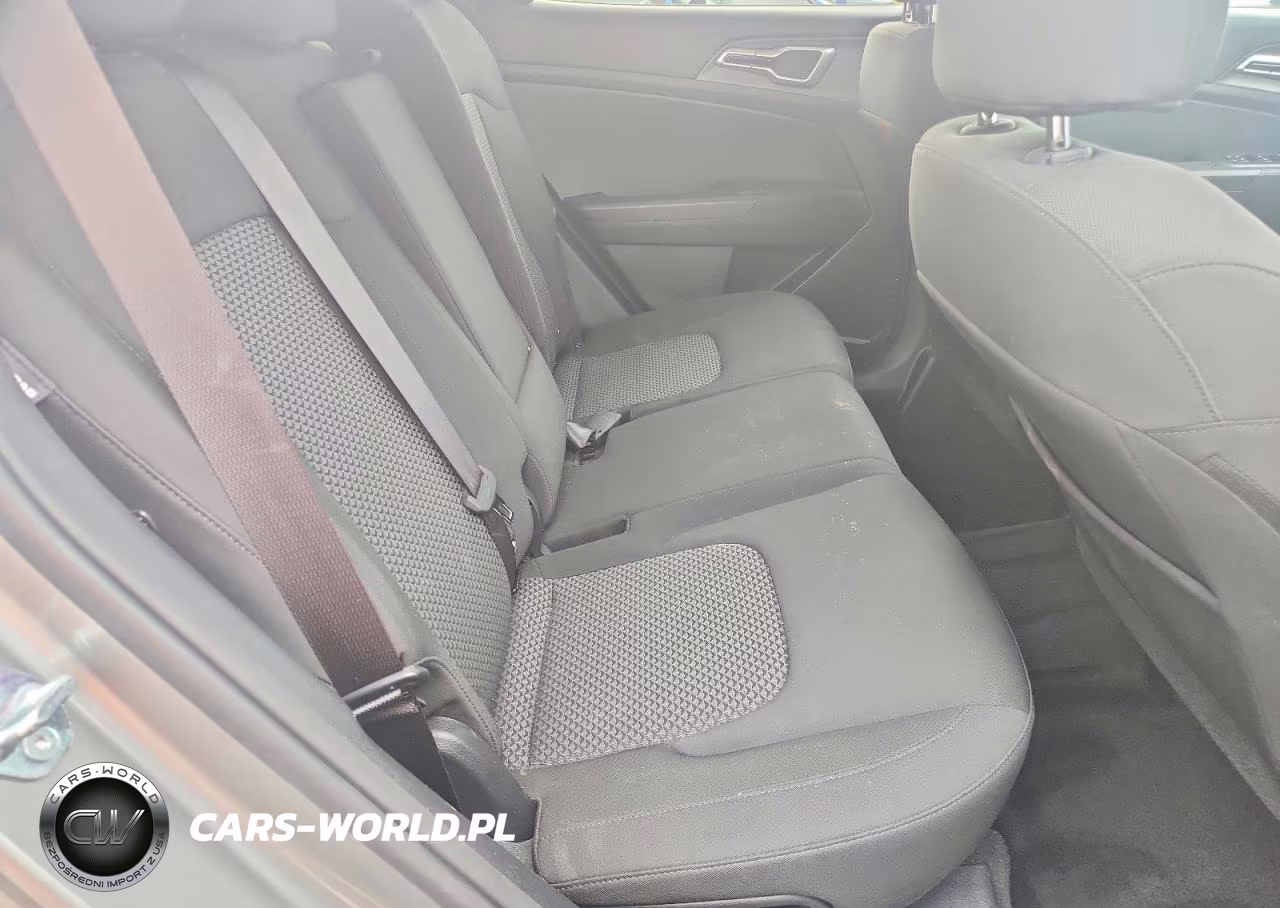 2025 Kia Sportage Lx VIN:KNDPUCDF7S7355194 - 11