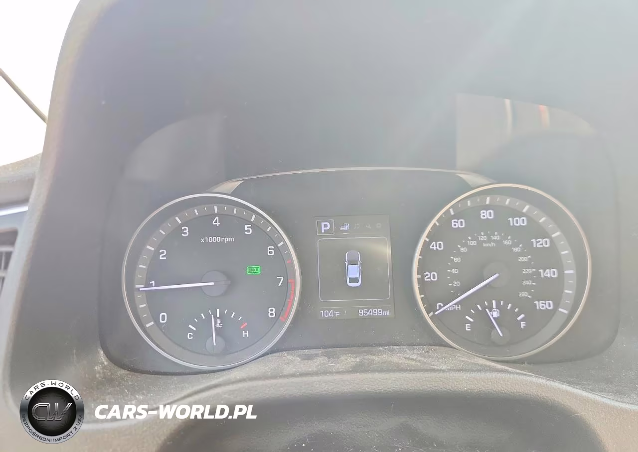 2018 Hyundai Elantra Value Edition VIN:5NPD84LF4JH290443 - 9