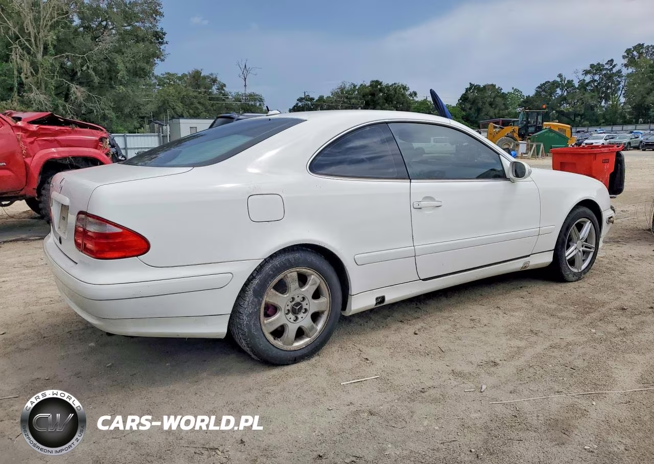2002 Mercedes-Benz Clk 320 VIN:WDBLJ65G72F197282 - 3