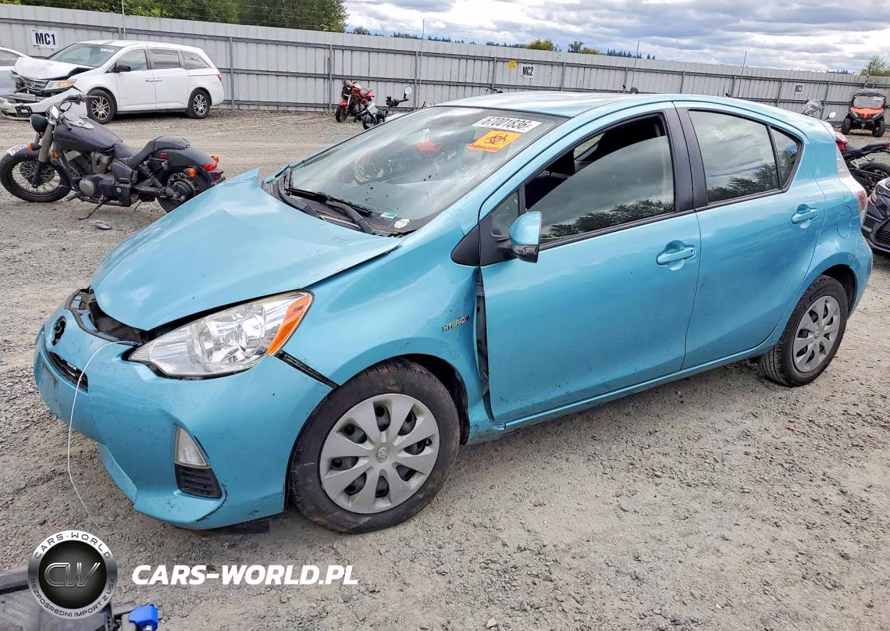 2014 Toyota Prius C Two