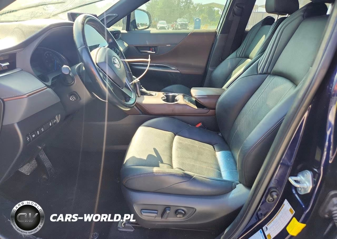 2021 Toyota Venza Limited VIN:JTEAAAAH6MJ082033 - 7