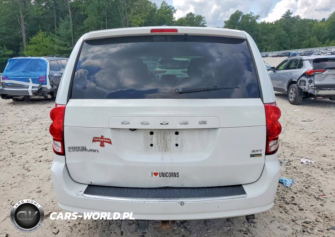 2019 Dodge Grand Caravan Sxt VIN:2C4RDGCG6KR647346 - 6