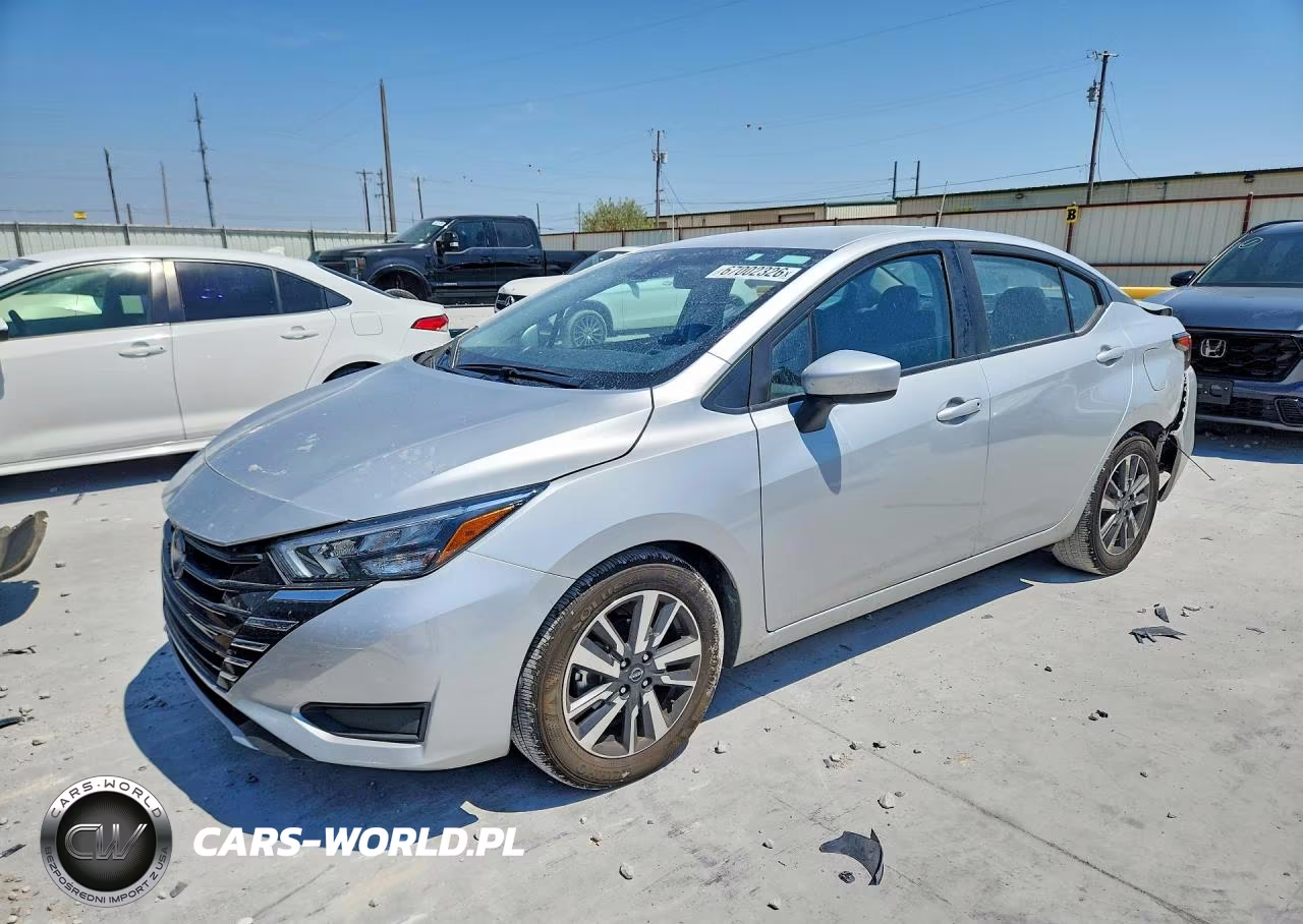 2025 Nissan Versa Sv
