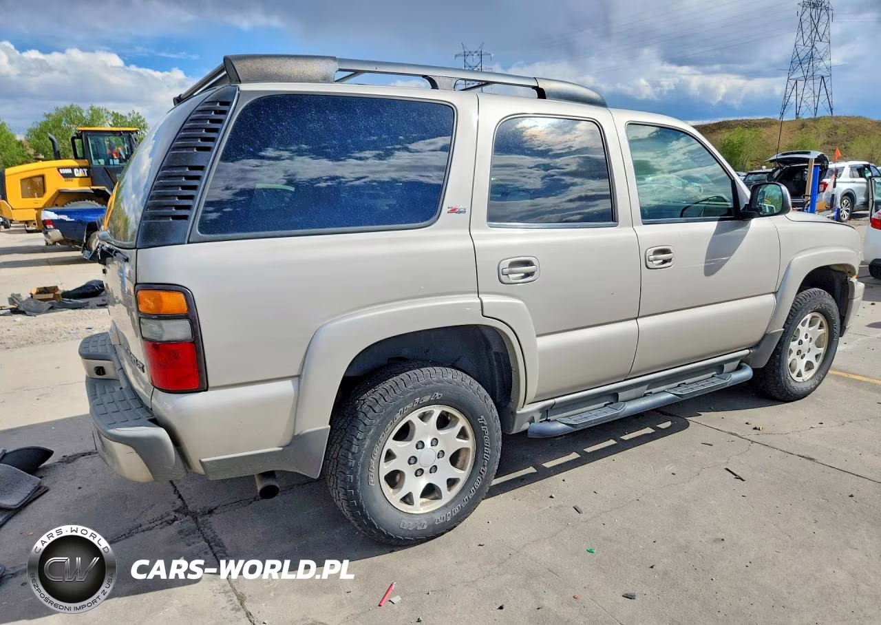 2005 Chevrolet Tahoe K1500 VIN:1GNEK13T75R194919 - 3