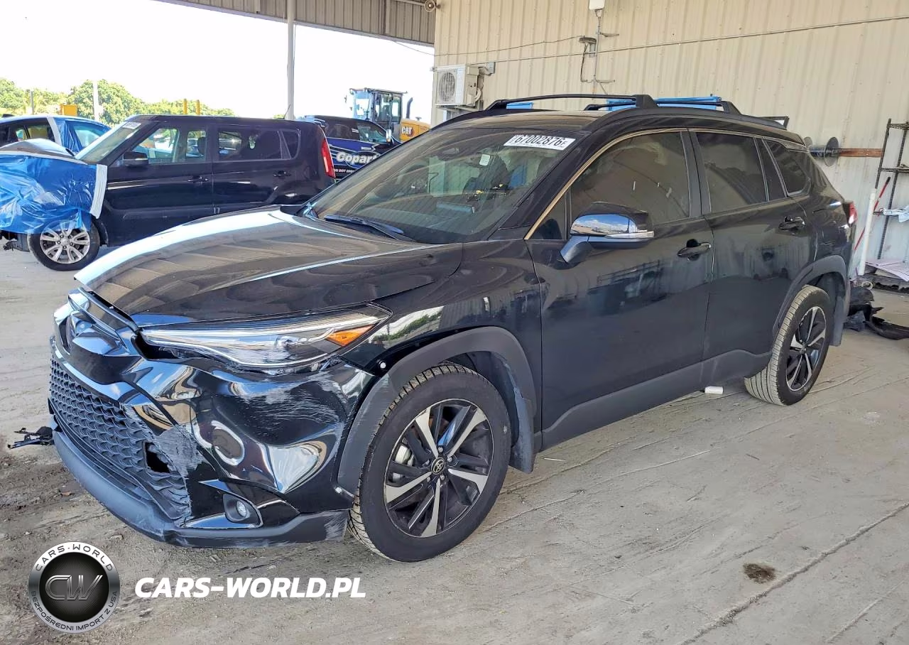 2025 Toyota Corolla Cross Hybrid Xse
