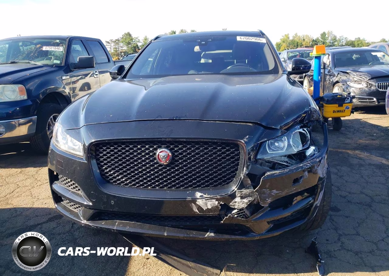 2018 Jaguar F-Pace Premium VIN:SADCJ2FX6JA273695 - 5