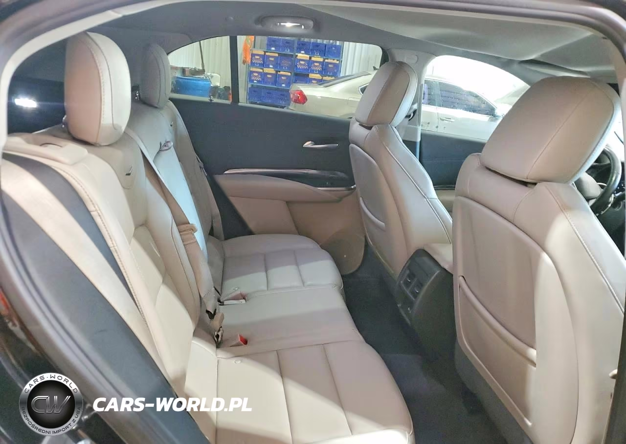 2023 Cadillac Xt4 Luxury VIN:1GYAZAR43PF101816 - 11