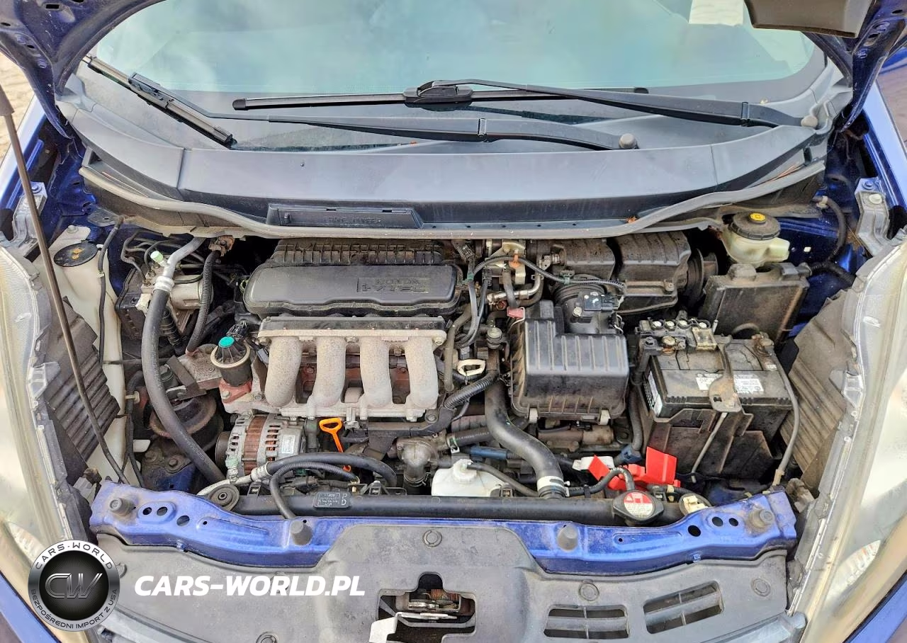 2013 Honda Fit Sport VIN:JHMGE8H51DC044056 - 11