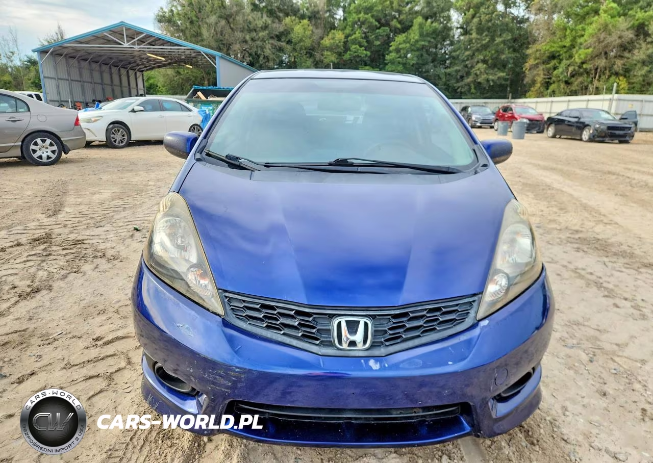 2013 Honda Fit Sport VIN:JHMGE8H51DC044056 - 5