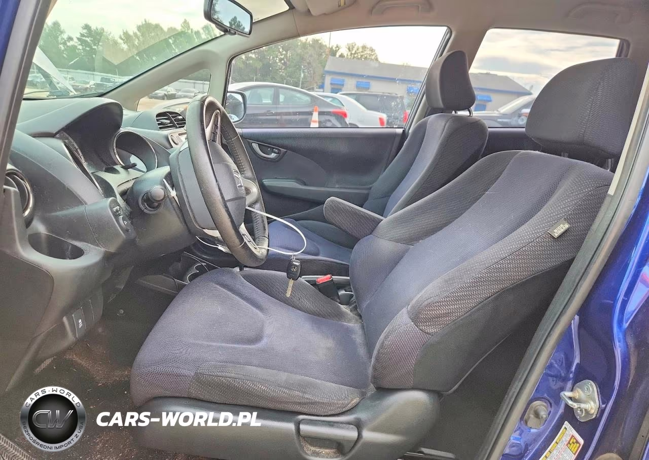 2013 Honda Fit Sport VIN:JHMGE8H51DC044056 - 7