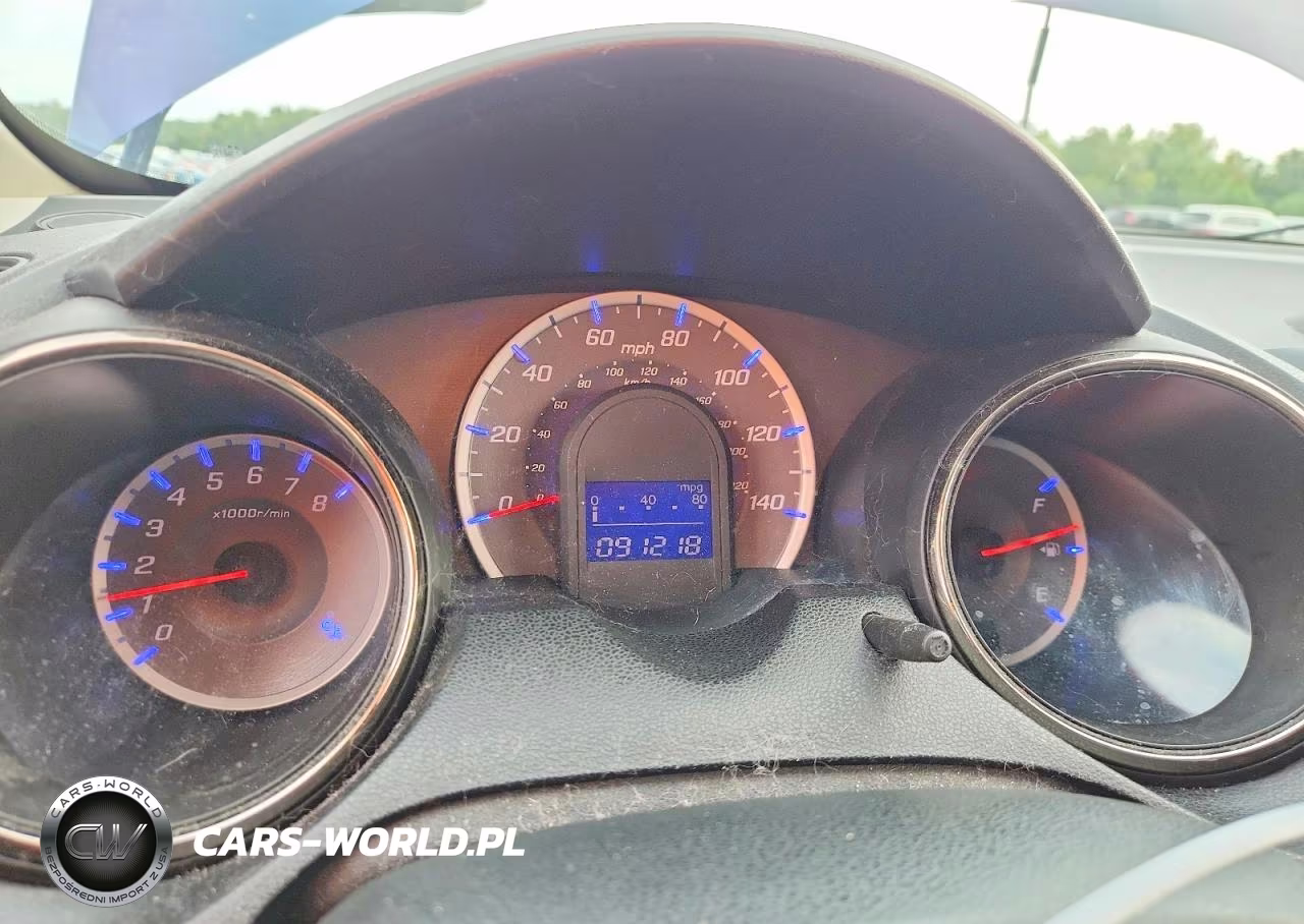 2013 Honda Fit Sport VIN:JHMGE8H51DC044056 - 9