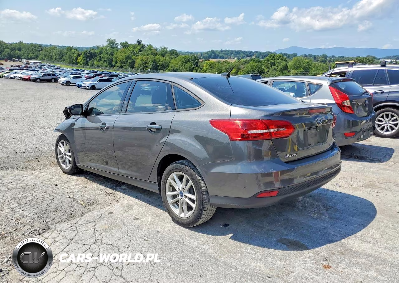 2017 Ford Focus Se VIN:1FADP3F25HL233069 - 2