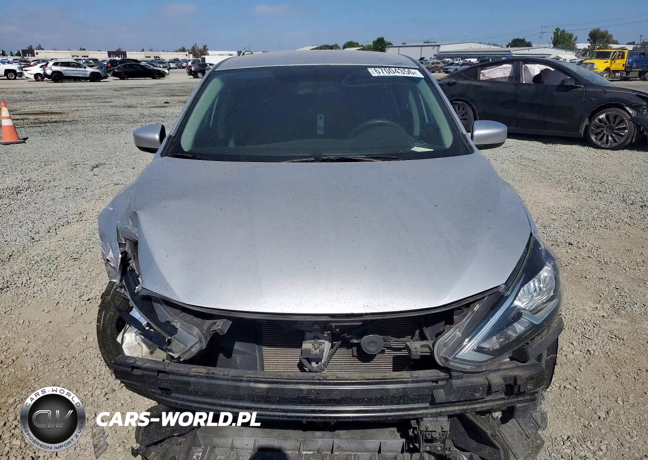 2019 Nissan Sentra S VIN:3N1AB7AP4KY202452 - 5