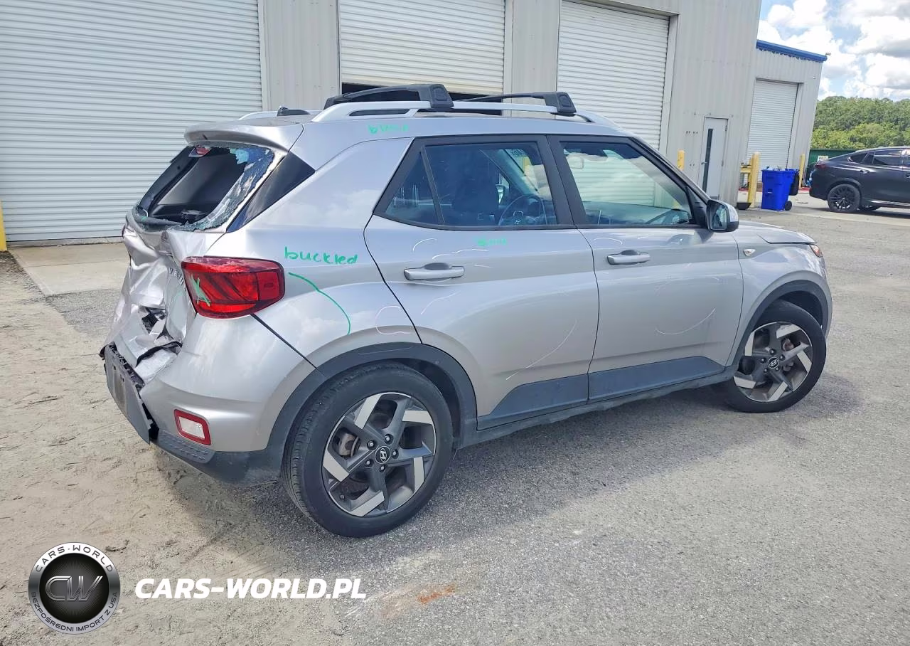 2023 Hyundai Venue Sel VIN:KMHRC8A30PU252013 - 3