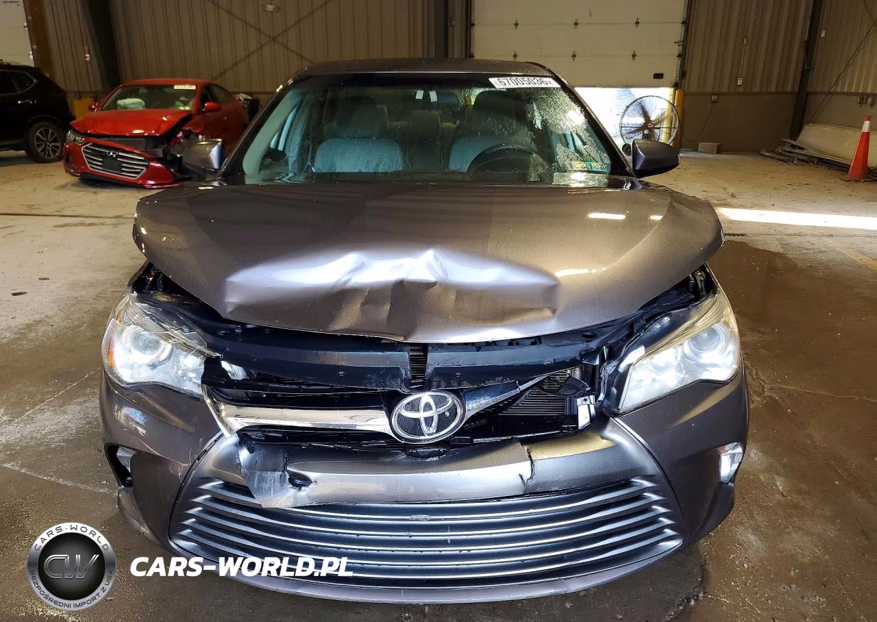 2017 Toyota Camry Le VIN:4T1BF1FKXHU445920 - 5