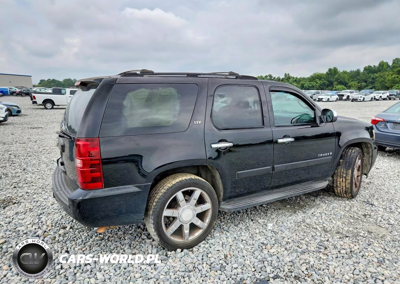 2007 Chevrolet Tahoe C1500 VIN:1GNFC13JX7R296282 - 3