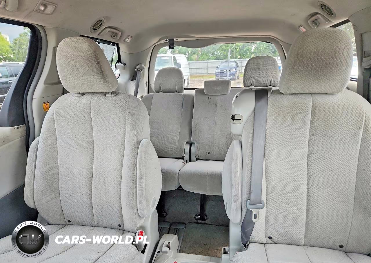 2011 Toyota Sienna Le VIN:5TDKK3DC3BS076787 - 10