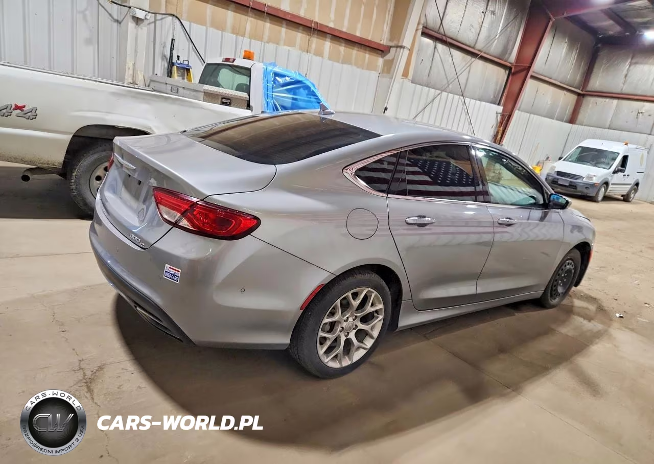 2015 Chrysler 200 C VIN:1C3CCCEG7FN610540 - 3