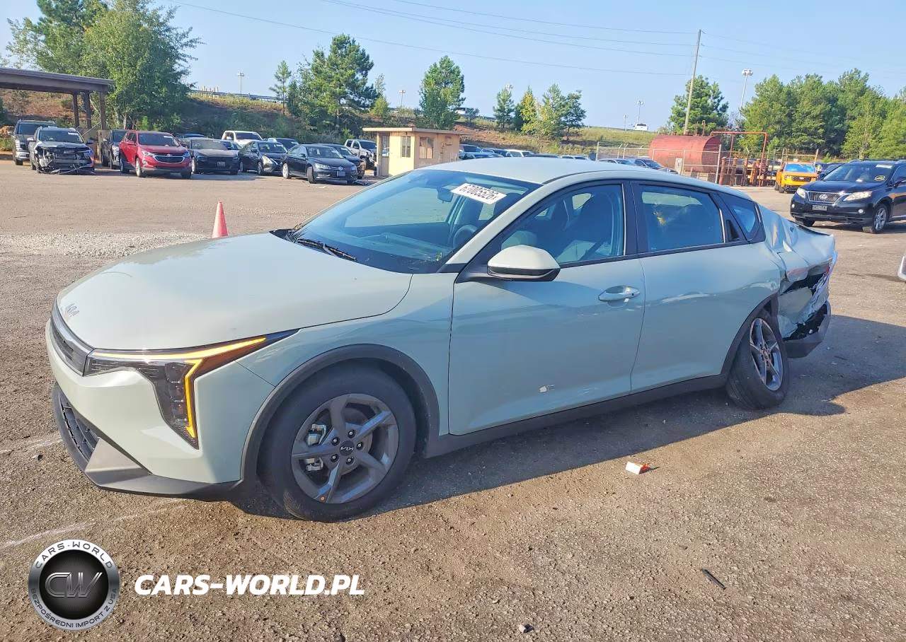 2025 Kia K4 Lxs – zdjęcie 1 z 12