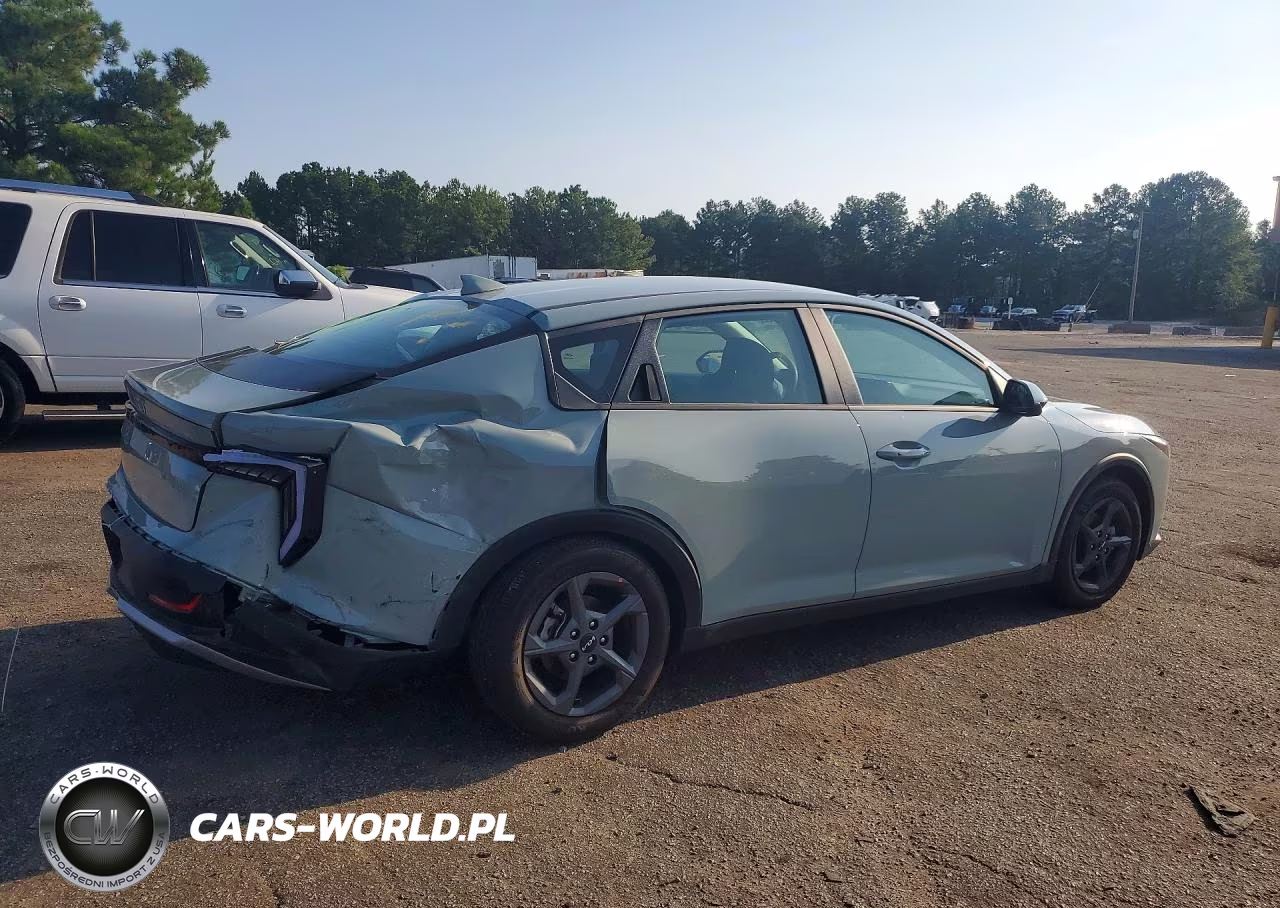 2025 Kia K4 Lxs VIN:3KPFT4DE7SE187522 - 3