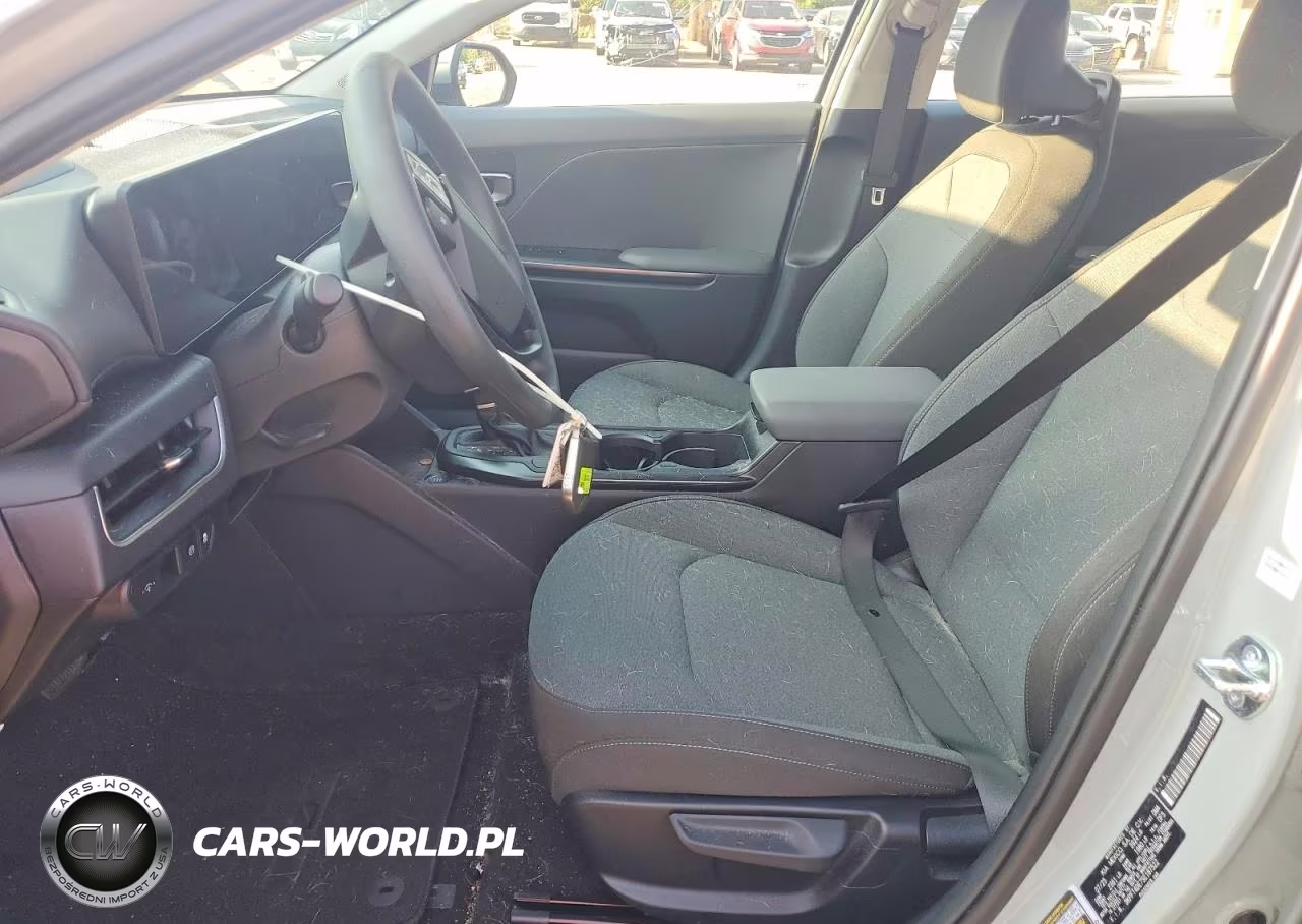 2025 Kia K4 Lxs VIN:3KPFT4DE7SE187522 - 7
