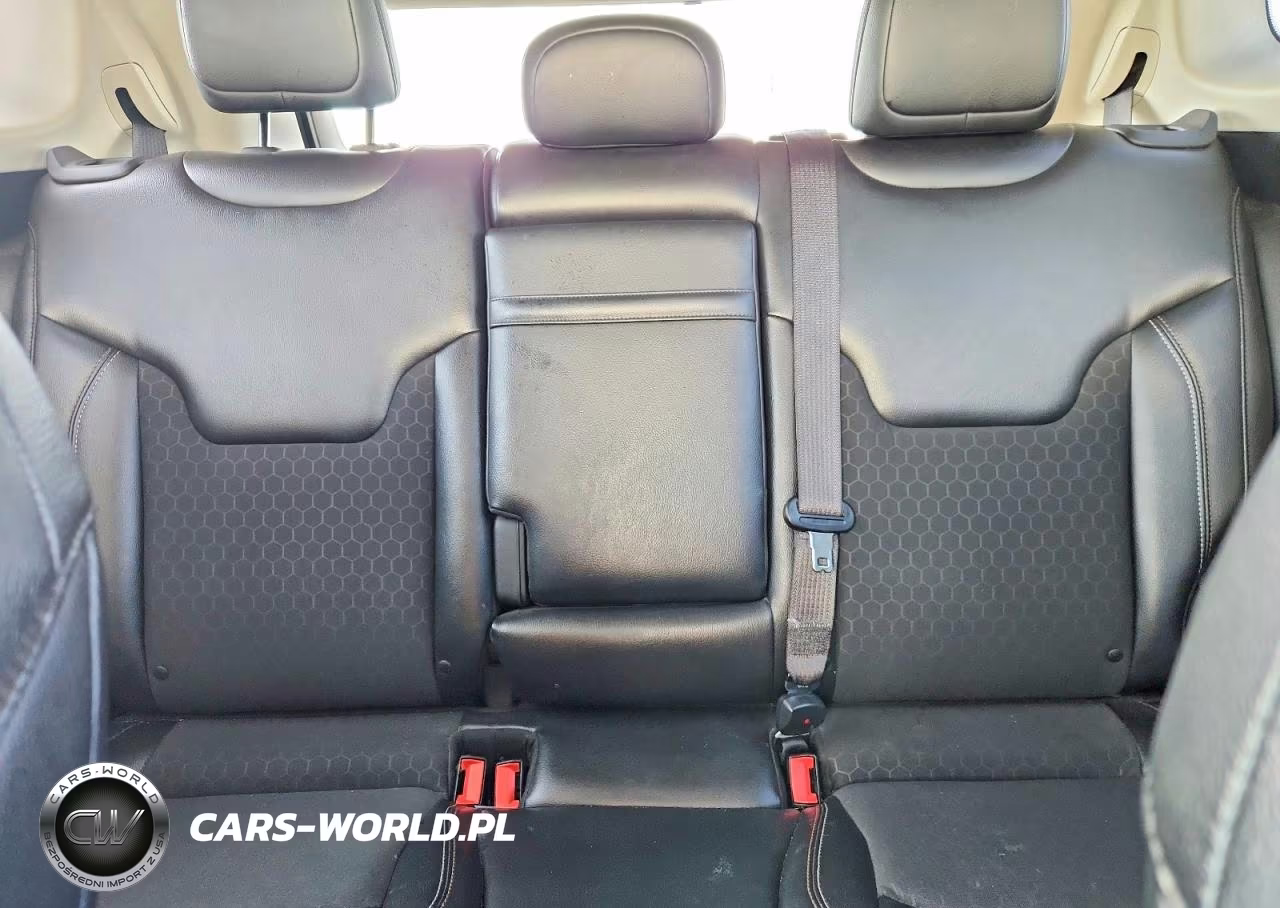 2018 Jeep Compass Latitude VIN:3C4NJCBB0JT287217 - 10