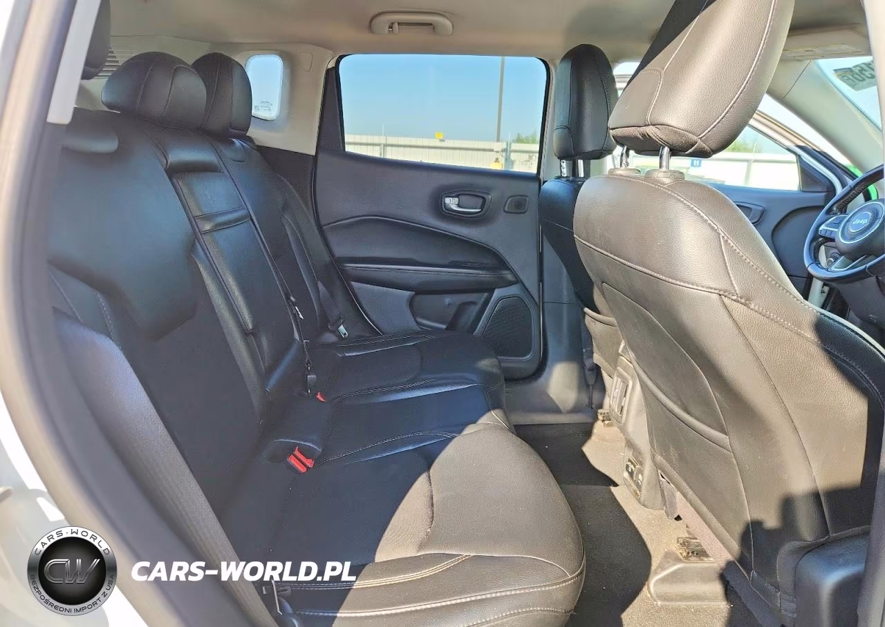 2018 Jeep Compass Latitude VIN:3C4NJCBB0JT287217 - 11