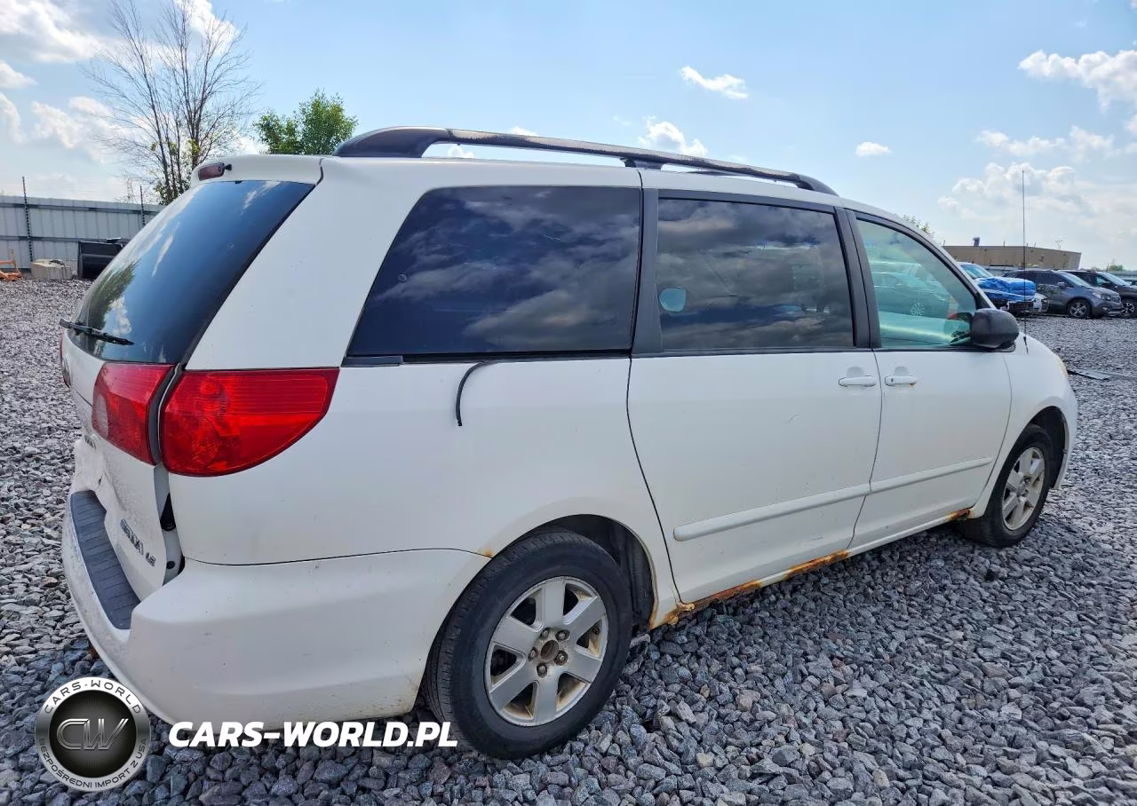 2008 Toyota Sienna Le 8-Passenger VIN:5TDZK23C18S220811 - 3