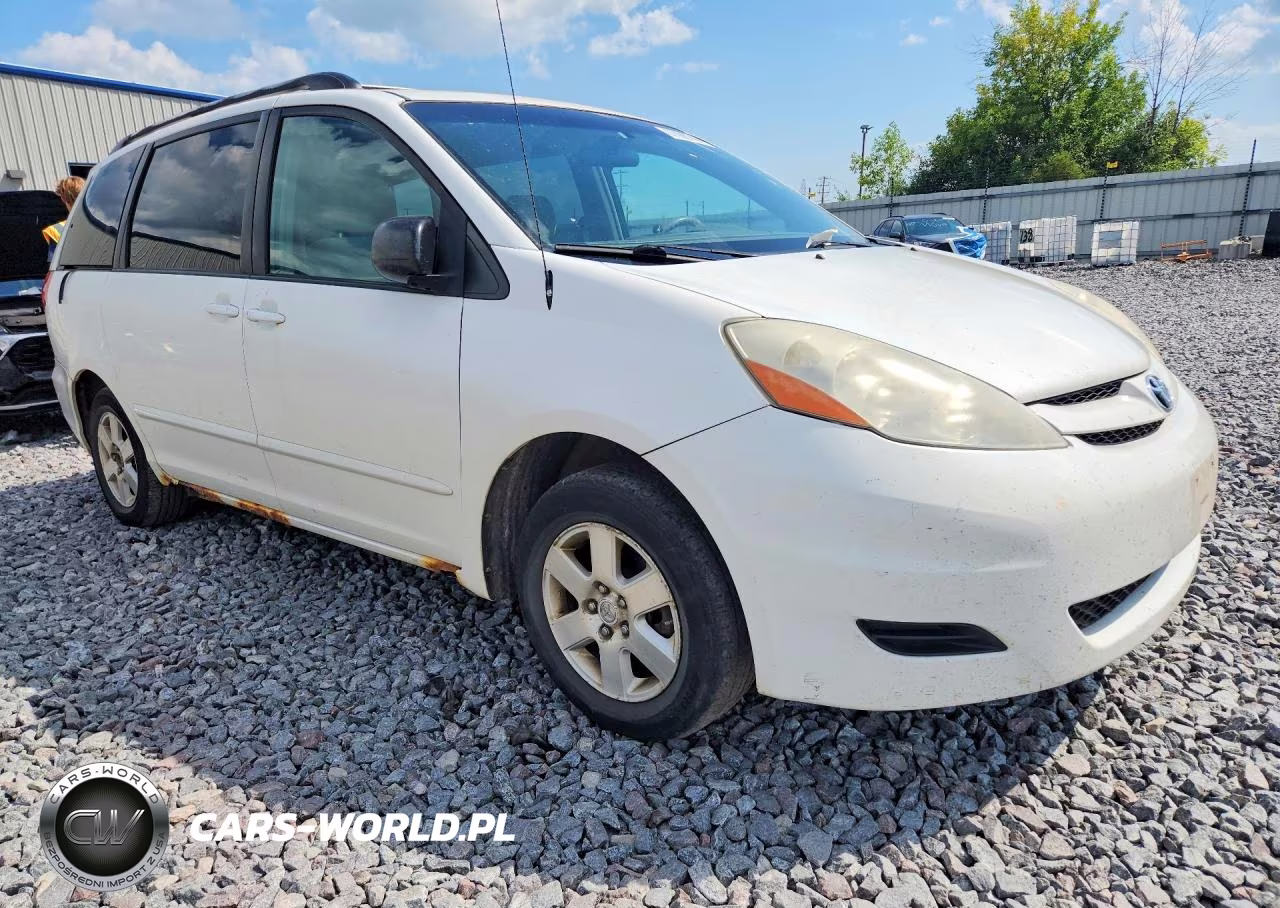 2008 Toyota Sienna Le 8-Passenger VIN:5TDZK23C18S220811 - 4